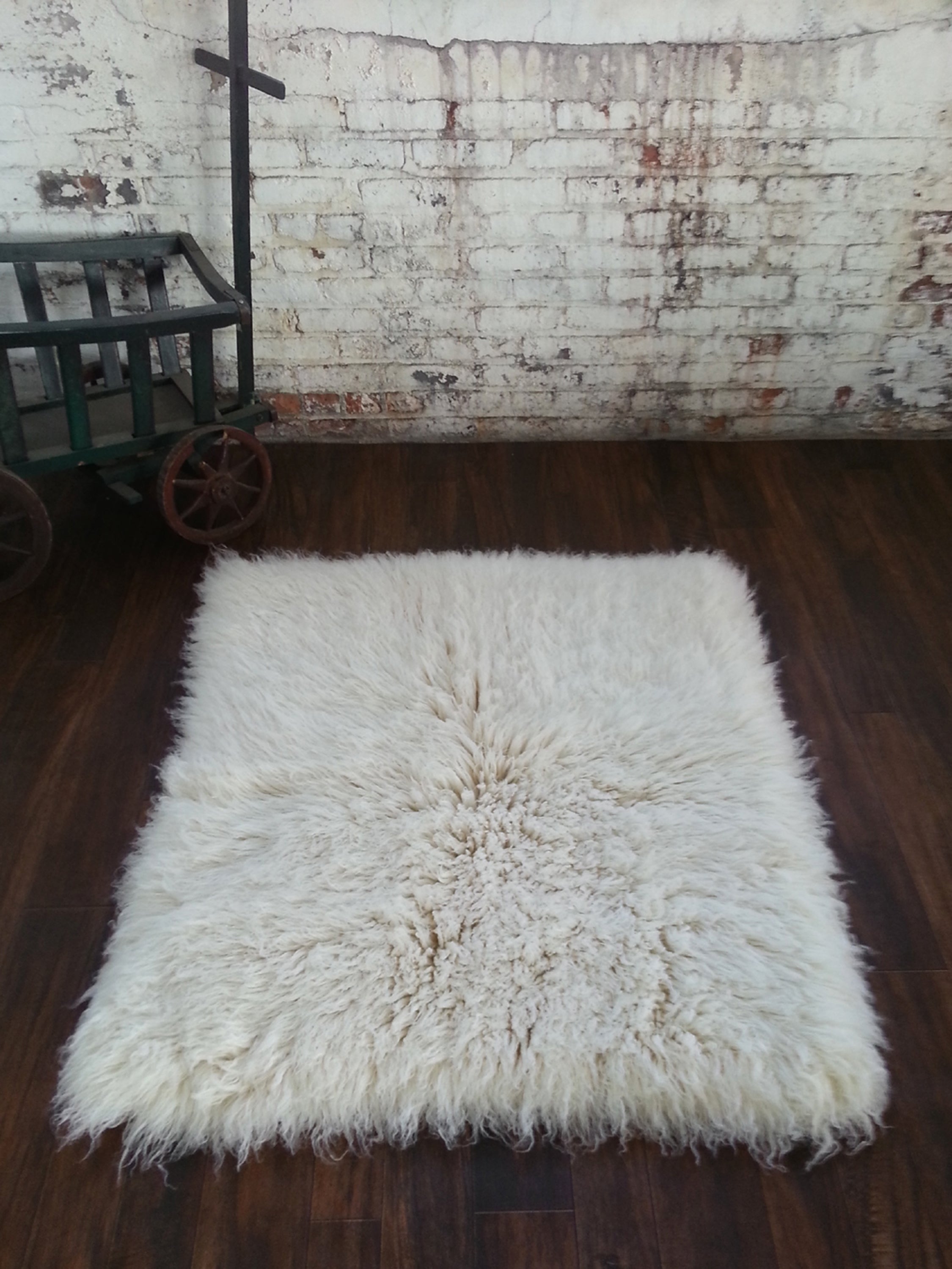 CLASSIC FLOKATI SHAG RUGS | PREMIUM 3” WOOL PILE | 2000 GRAM WEIGHT