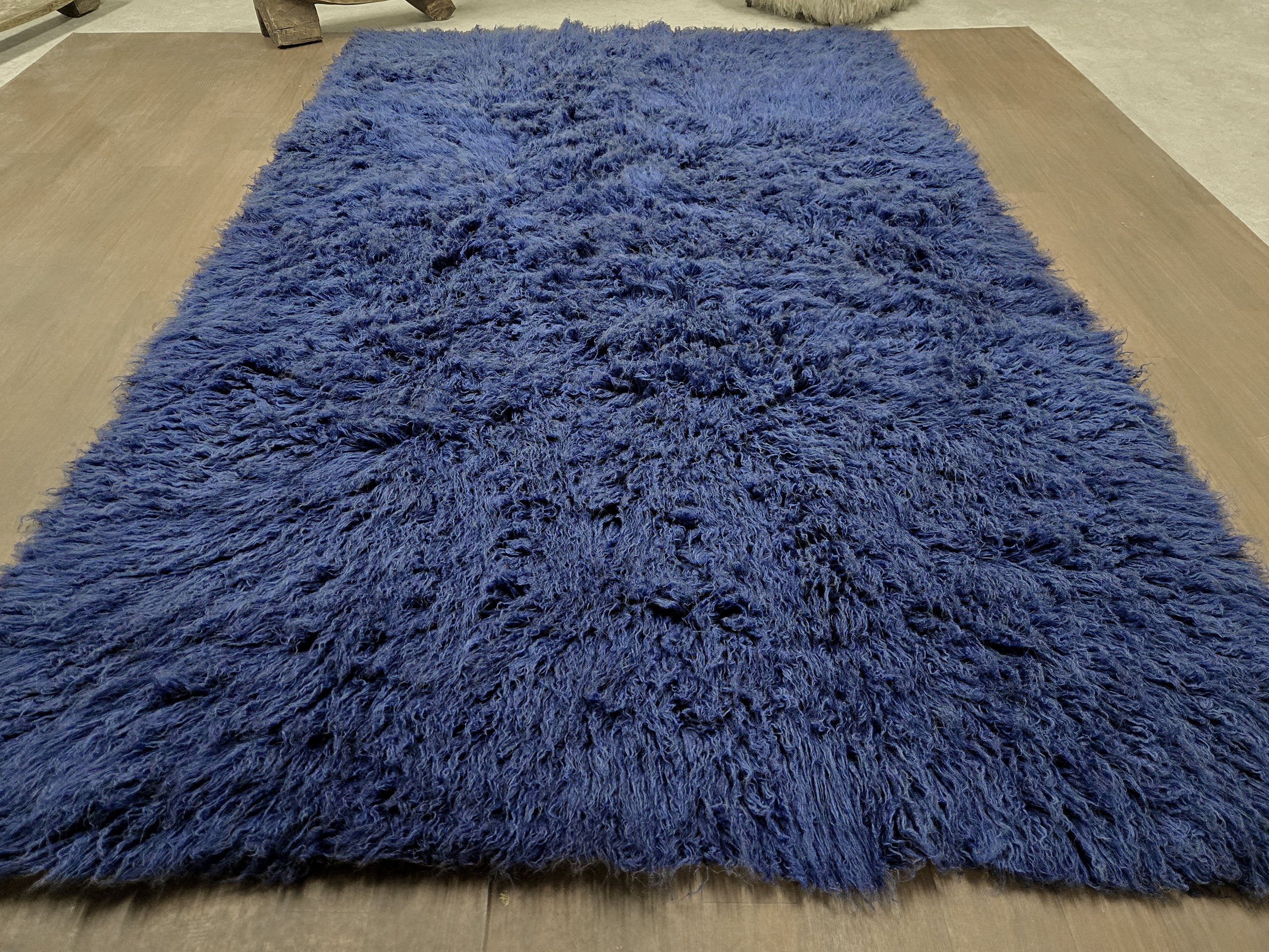 BEAUTIFUL LARGE ROYAL BLUE FLOKATI RUG | THICK 3.5