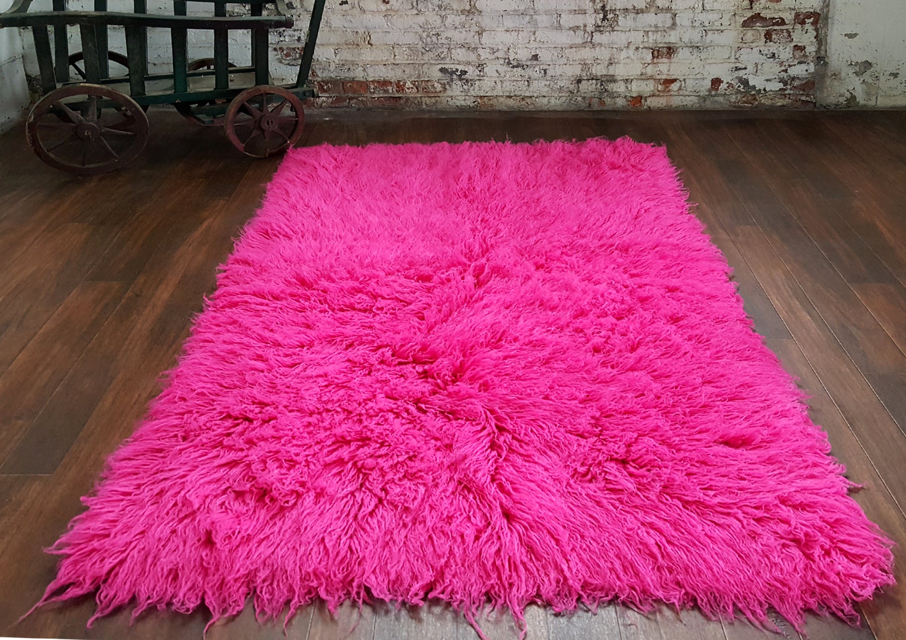 STYLISH 3X5 HOT PINK FLOKATI RUG | THICK 3.5