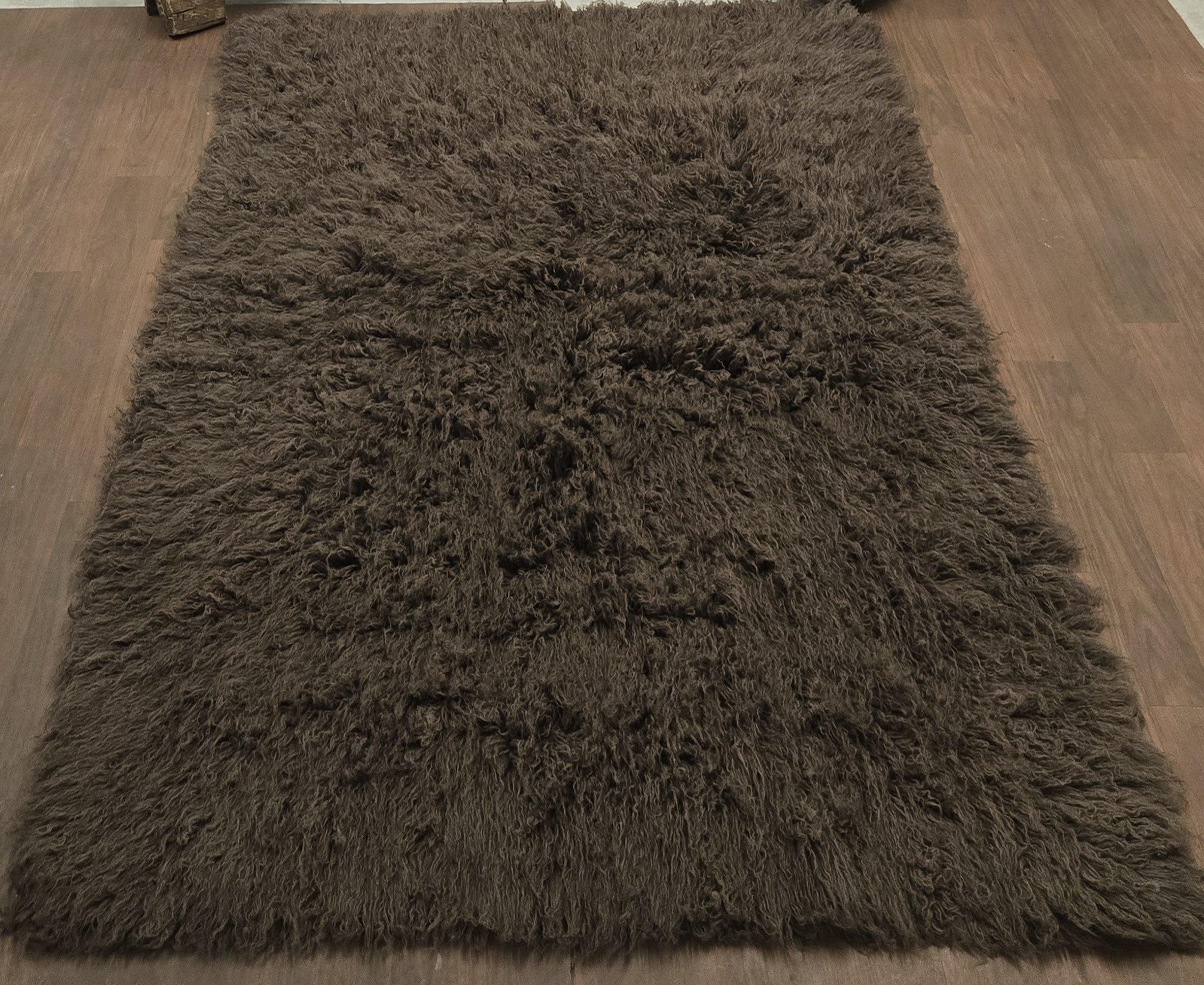 SUPER THICK MUTED BROWN FLOKATI RUG. LONG 3.5” PILE.  WOOL AREA RUG
