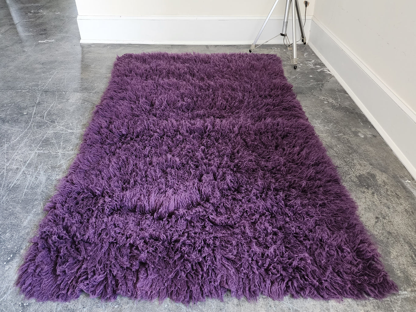 SUPER THICK 6x9 PURE PURPLE FLOKATI RUG | LONG 3.5